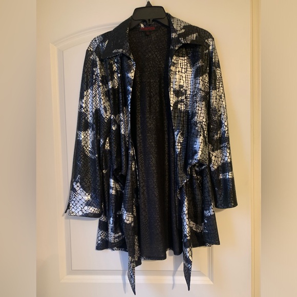 Mischa ladies top - Picture 2 of 5